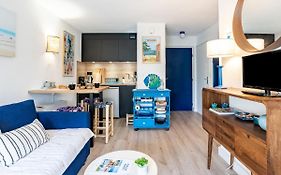 Apartment Bleu Marine-9
